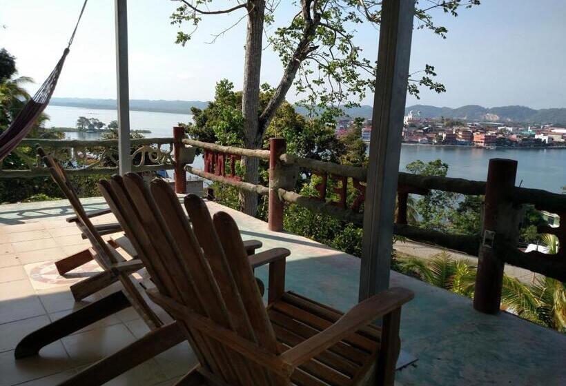 اتاق استاندارد سه نفره, Zapote Tree Inn