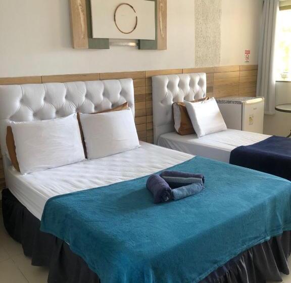 اتاق استاندارد سه تخته با چشمانداز استخر, Pousada Das Palmeiras