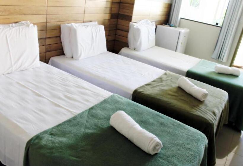 اتاق استاندارد سه نفره, Pousada Das Palmeiras