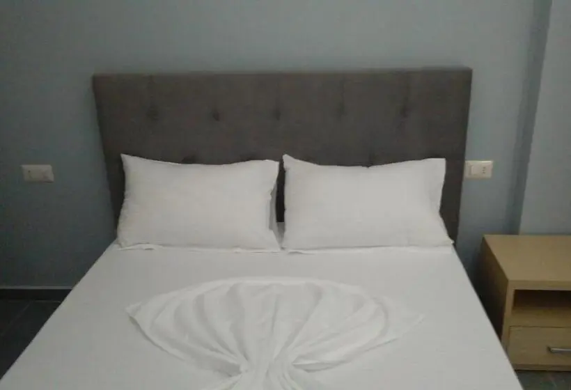 اتاق خانوادگی, Guest House Solive