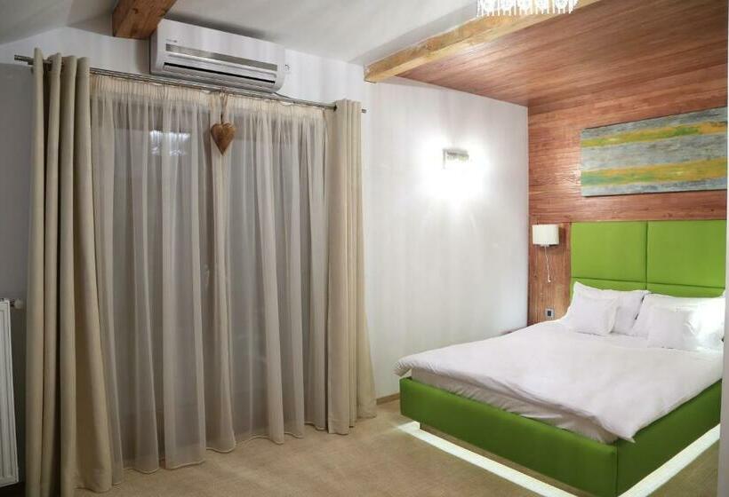 Номер Стандарт с Балконом, La Monitori