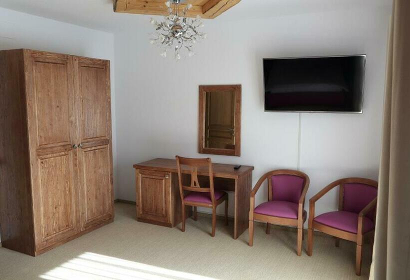 Номер Стандарт с Балконом, La Monitori