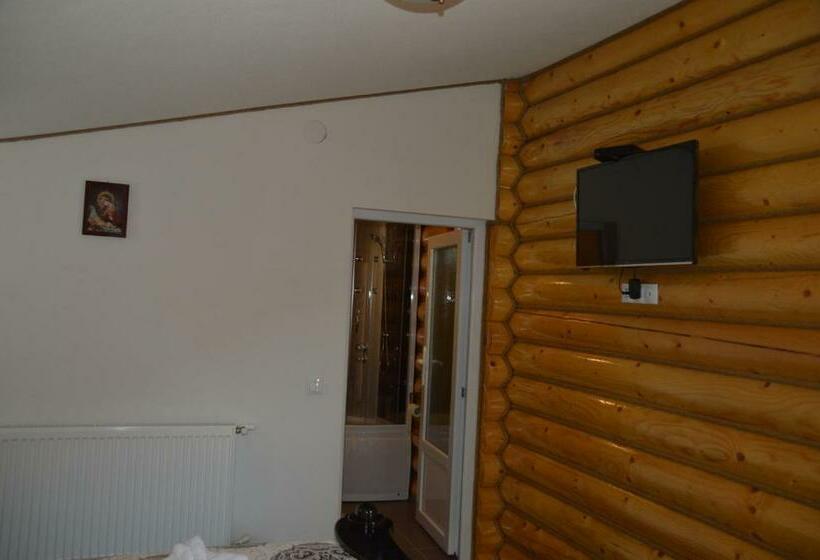 غرفة قياسية, Vila Adr