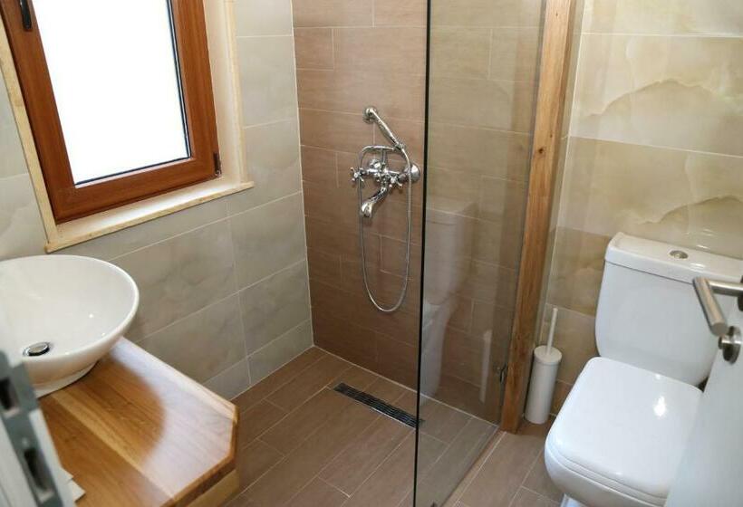 اتاق سوپریور با بالکن, Villa Ema