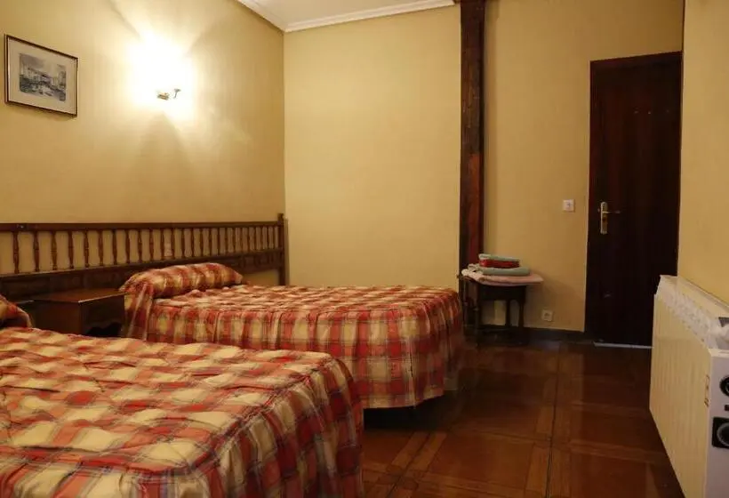 اتاق استاندارد, Pension Iberia