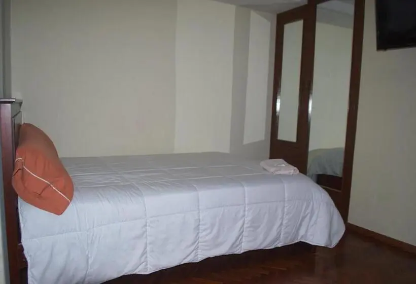 スタンダード４人部屋, Hostal Monte Carmelo