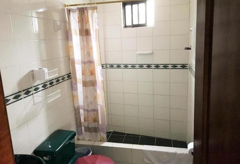 Perhehuone Vuoristonäkymä, Hostal Monte Carmelo