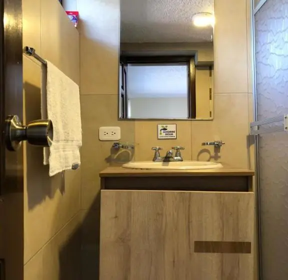 マウンテンビュースタンダードルーム, Hostal Monte Carmelo