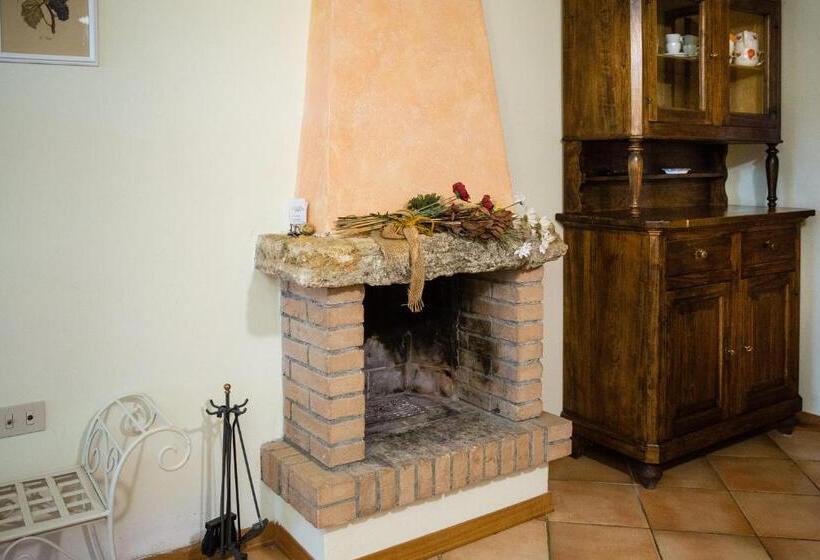 Апартаменты 2 Спальни, Agriturismo Le Querciole