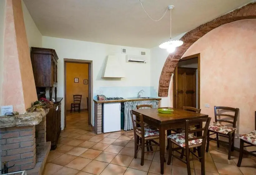Huoneisto 2 Makuuhuonetta, Agriturismo Le Querciole