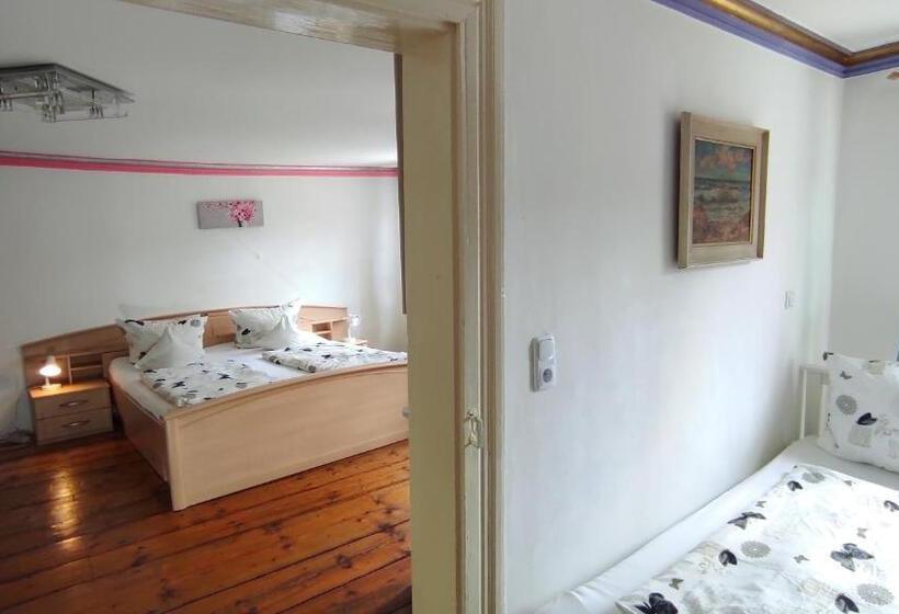 침실 1개 아파트, Maurushaus