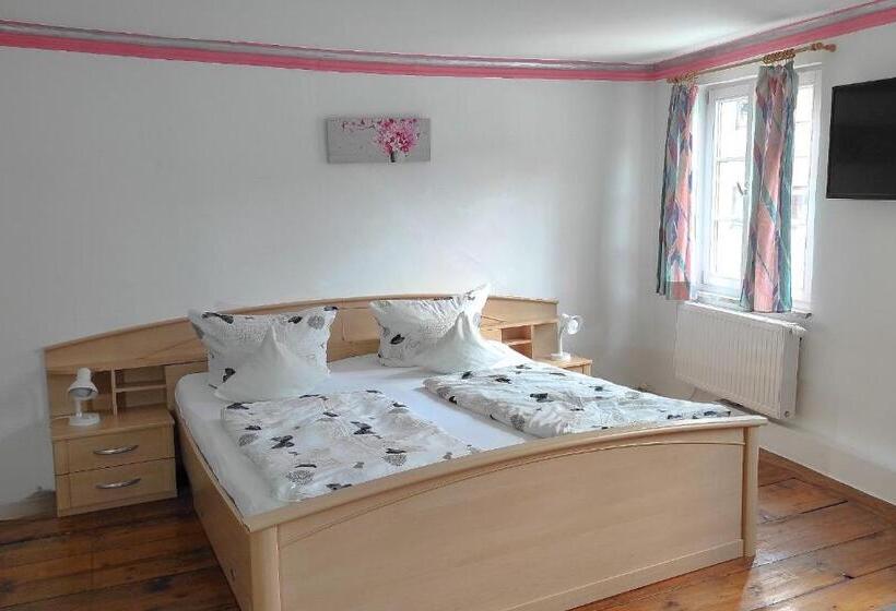 침실 1개 아파트, Maurushaus