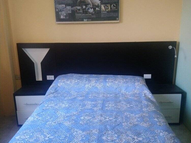 スタンダードルーム, Hostal Terito