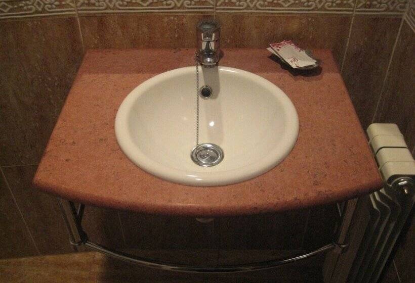 غرفة قياسية, Hostal Guarni