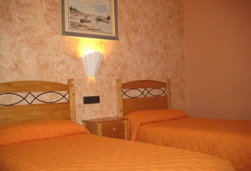Camera Standard, Hostal Guarni