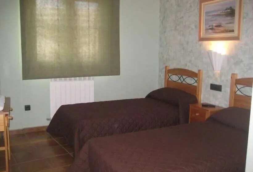 Camera Standard, Hostal Guarni