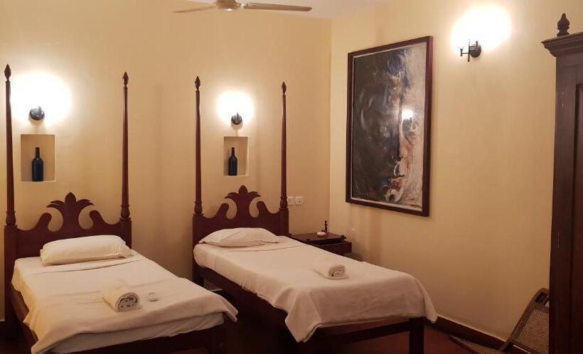 Номер Deluxe, Raintree Lodge