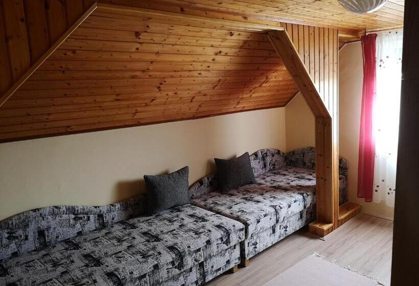 スタンダードルーム, Szabó Vendégház