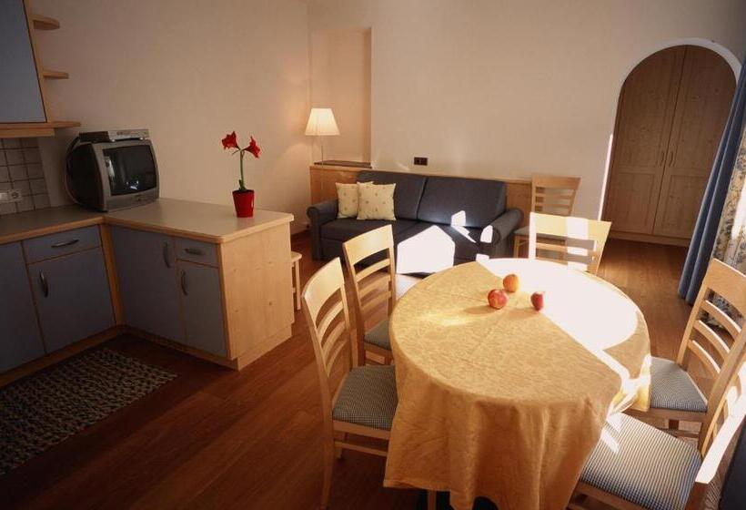 شقة غرفة واحدة, Residence Frea