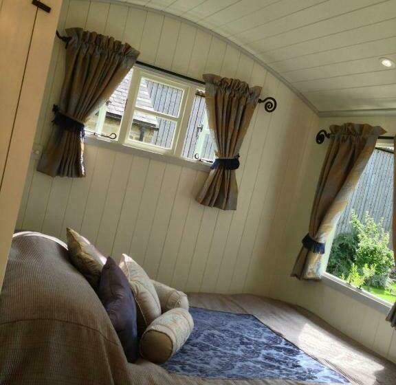 带观景的标准间, Posh Huts Farmstay