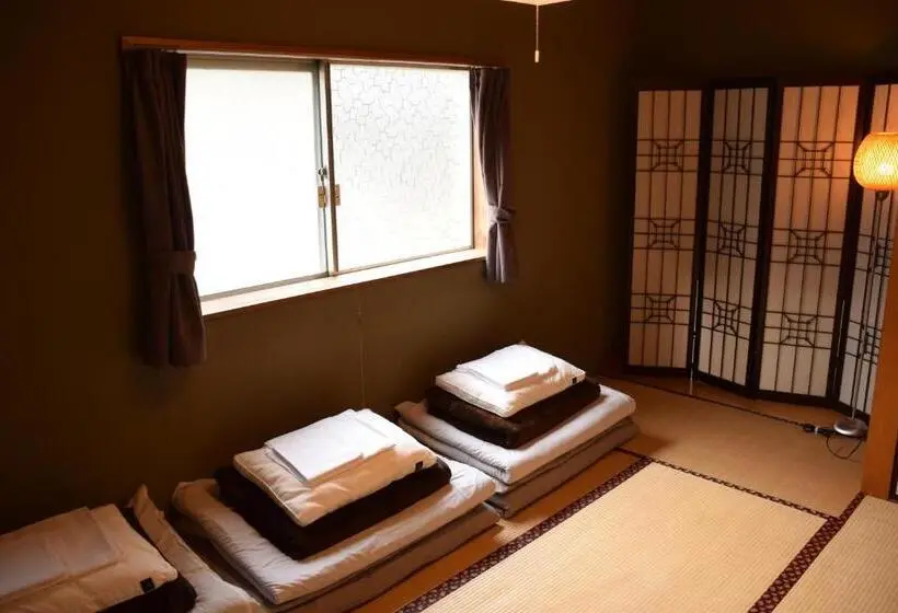Standard Kolmen Hengen Huone, Guesthouse Azito