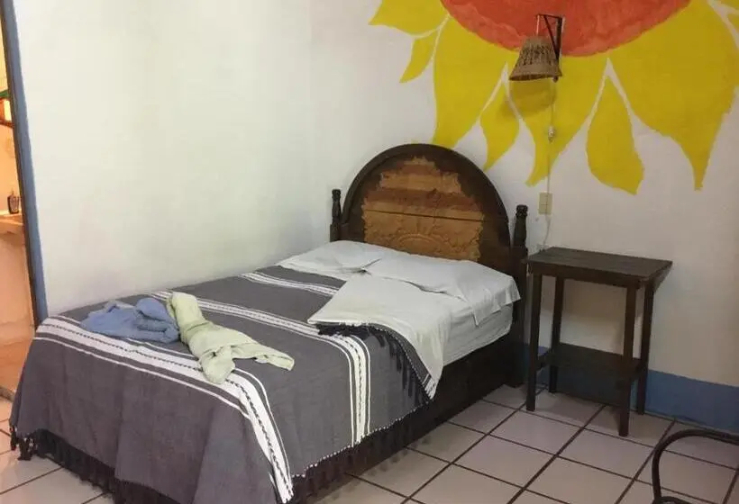 اتاق استاندارد با سرویس بهداشتی مشترک, Hostal Luz De Luna Nuyoo