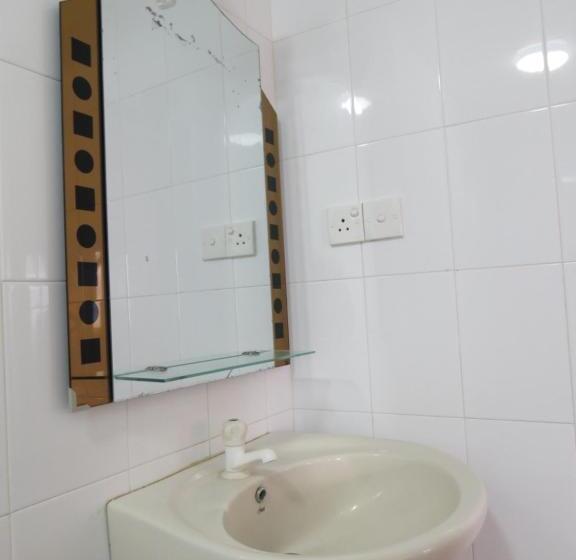 シャレー1寝室, Why Not Guest House