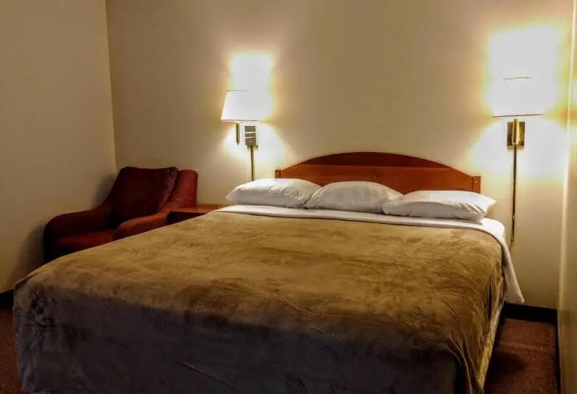 キングサイズベッドのスタンダードルーム, Stay Inn And Suites