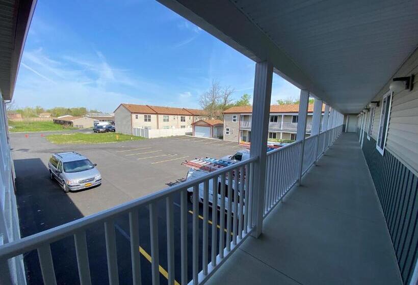 חדר משפחתי דלוקס, Stay Inn And Suites