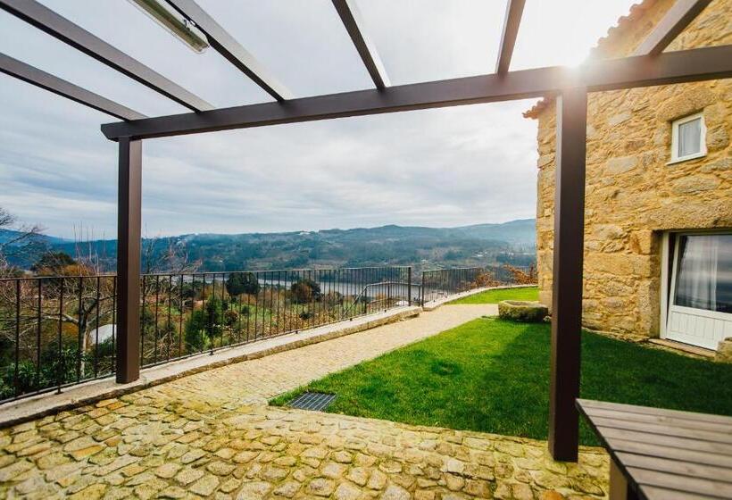 スイート, Vougaldeias Casas Da Seara