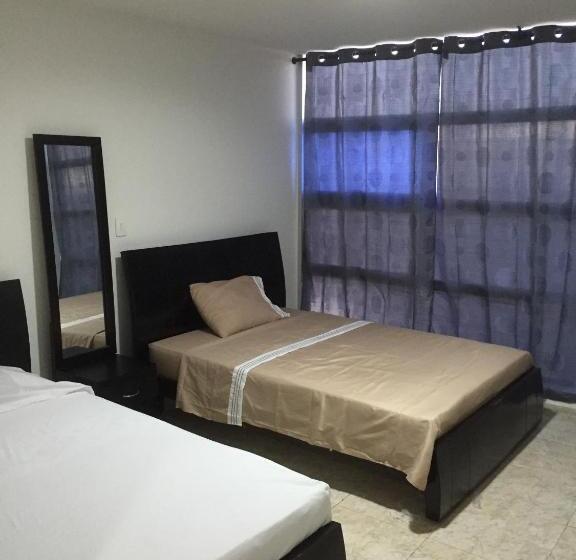 标准间, Hostal Central Beach