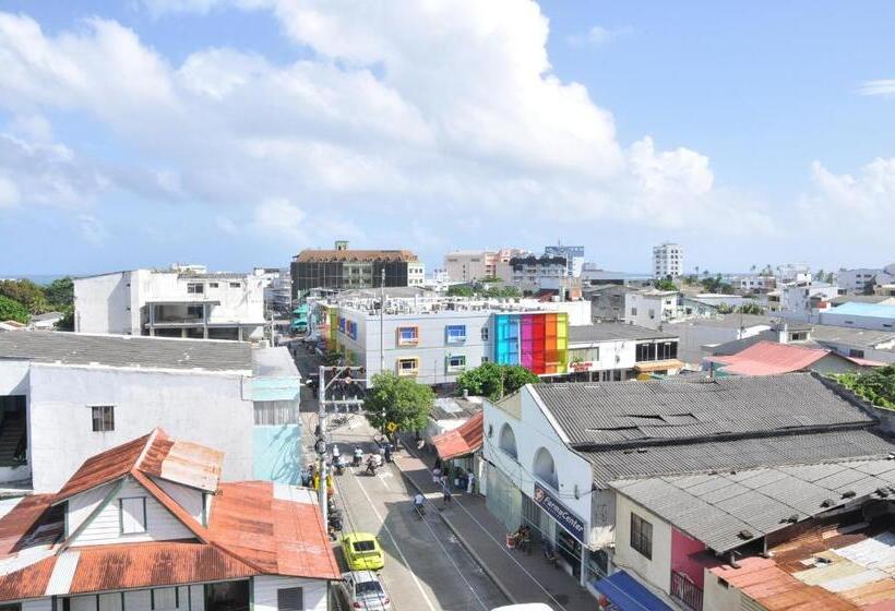 Номер Стандарт Трехместный, Hostal Central Beach