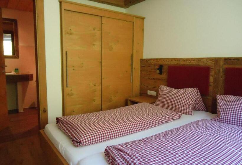 דירת חדר, Gsenghof