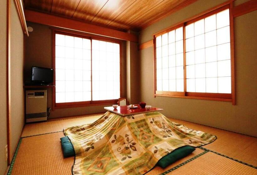 스탠다드 룸, Chouchinya