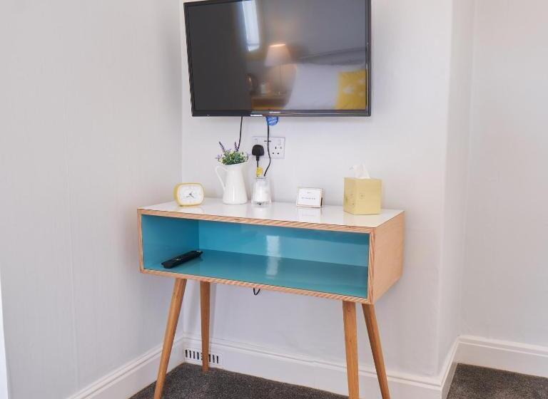 デラックスルーム, Corner Beech House