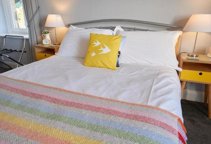 デラックスルーム, Corner Beech House