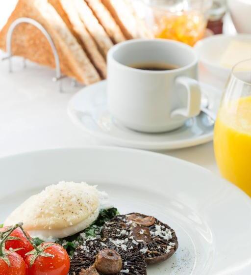 デラックスルーム, Corner Beech House