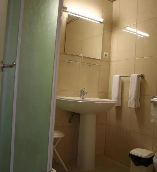 اتاق استاندارد یک نفره, Residencial Dom Duarte