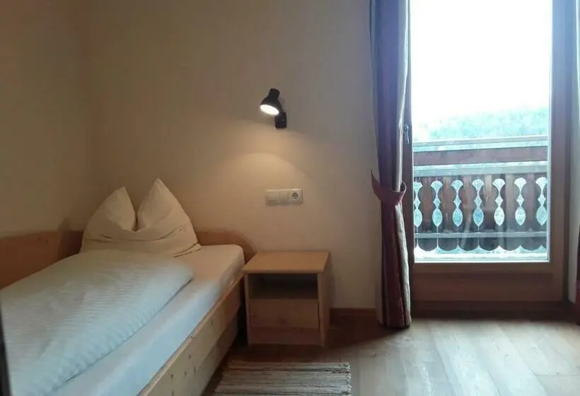Standard Yhden Hengen Huone, Pension Marchnerhof