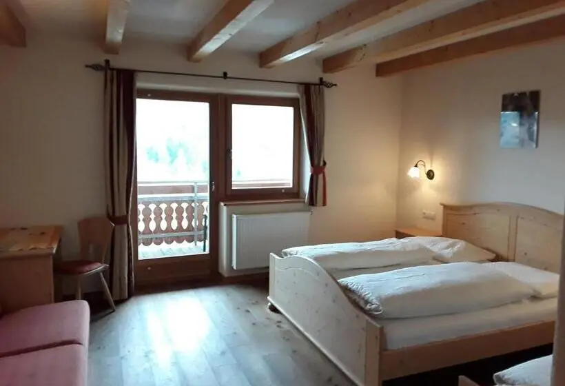 Standard Kolmen Hengen Huone, Pension Marchnerhof