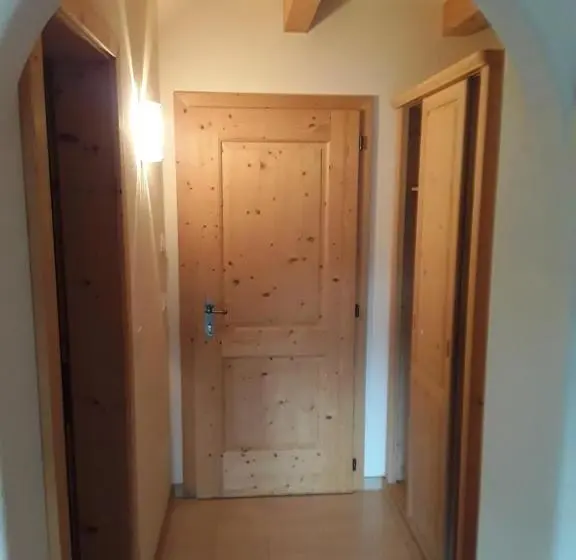 Standard Kolmen Hengen Huone, Pension Marchnerhof