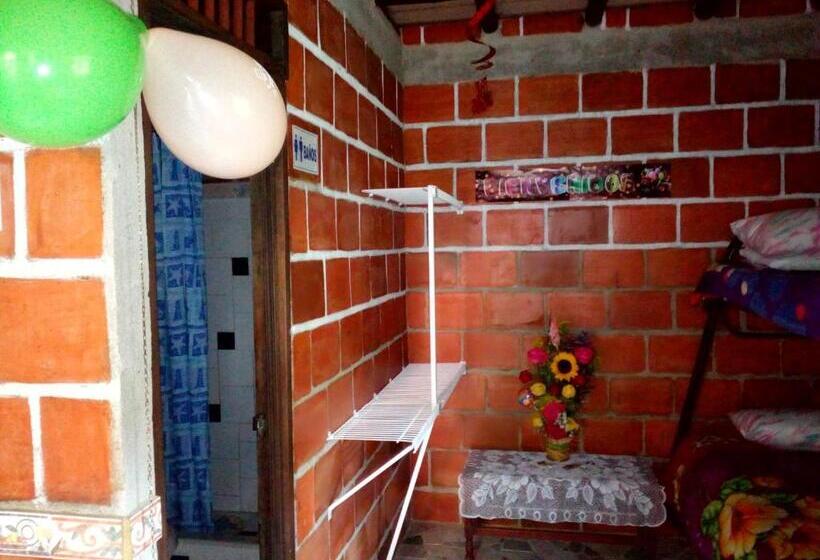 בקתה, La Posada Del Cucú