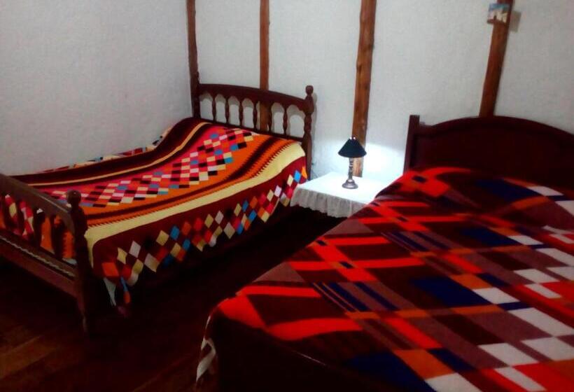 חדר משפחתי, La Posada Del Cucú