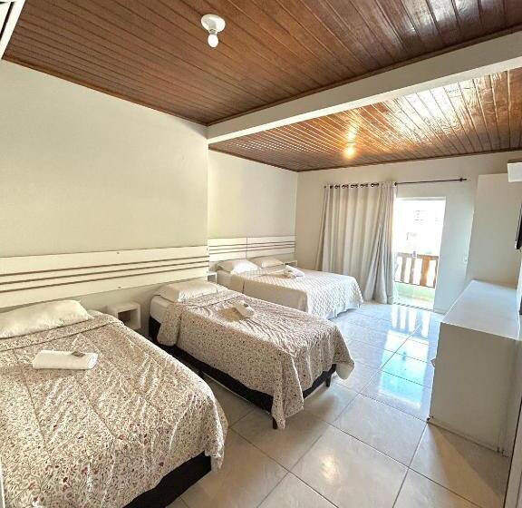 חדר משפחתי, Pousada Rosália