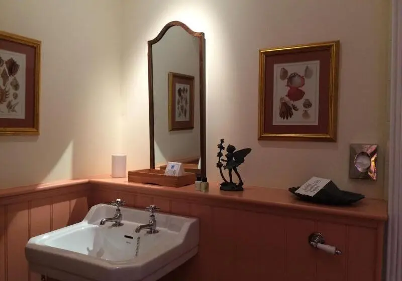 Deluxe-huone Puutarhanäkymä, Melfort House