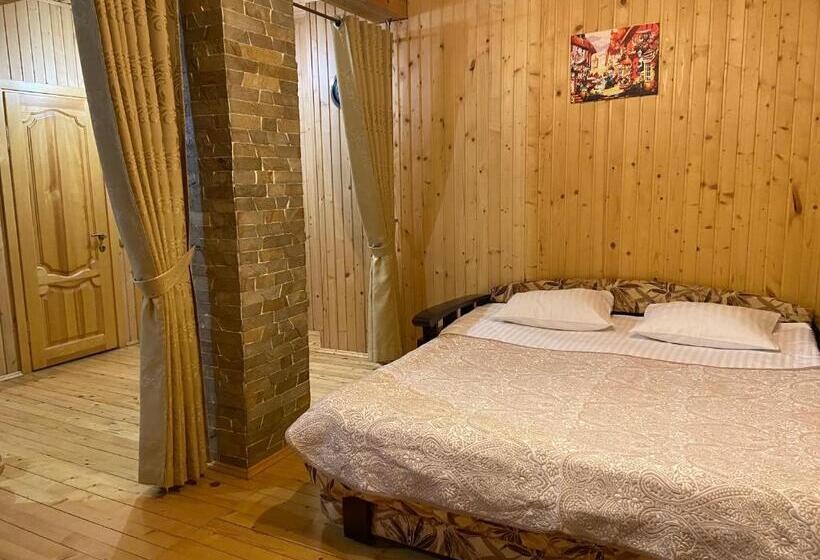 استودیو خانوادگی, Villa Alpiyka