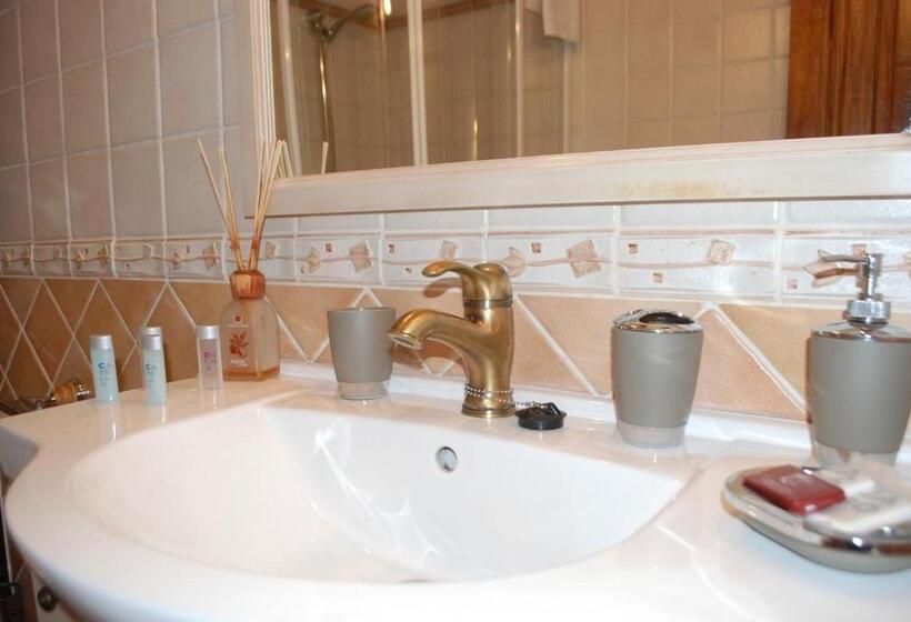 سوییت لوکس, Posada La Fabula