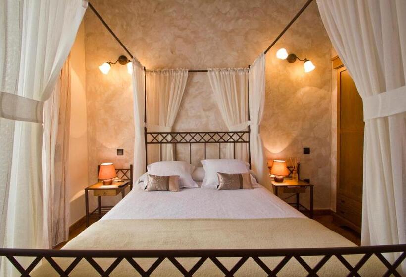 سوییت لوکس, Posada La Fabula