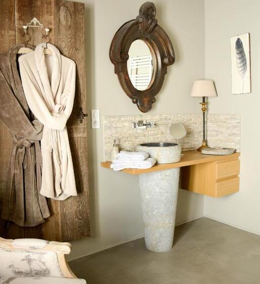 스탠다드 룸, Le Petit Chateau