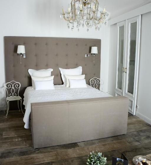 디럭스 룸, Le Petit Chateau